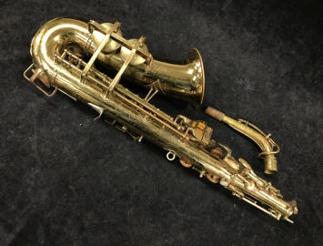 Photo Vintage Buescher Aristocrat 140 Alto Saxophone, - Repair Special #352341